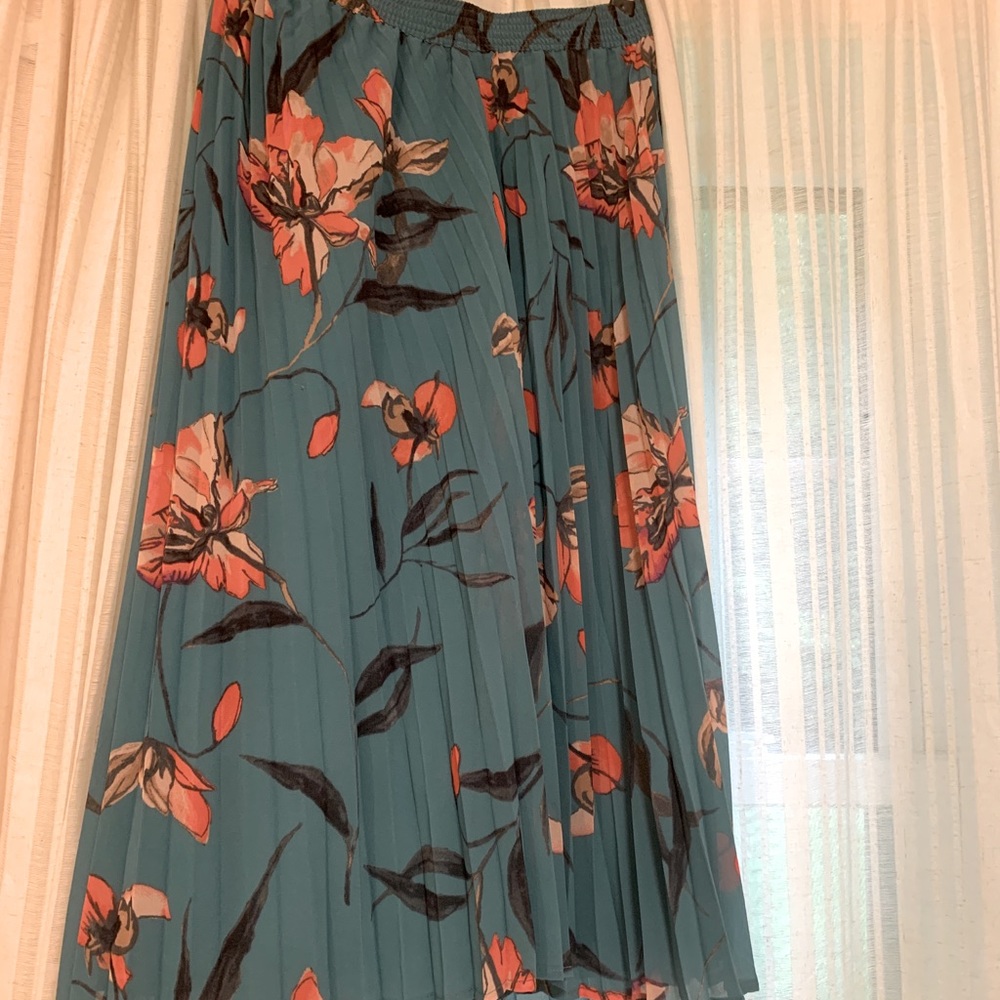 Target skirt